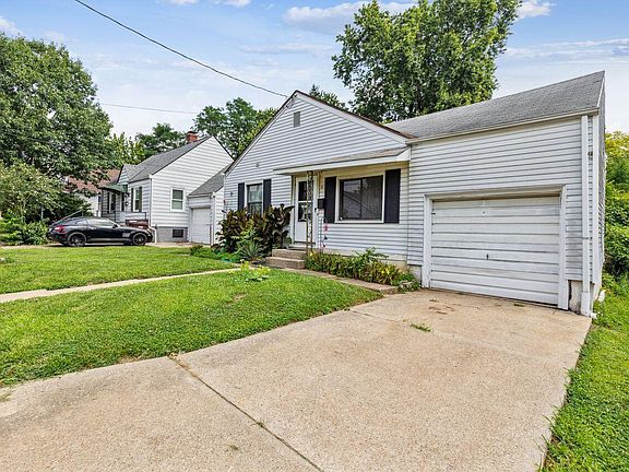 4th image of 21 Dortha Ave