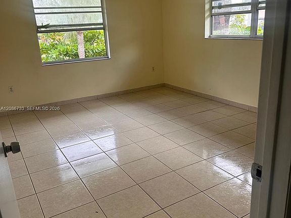 4th image of 9103 SW 137th Ter #27-4