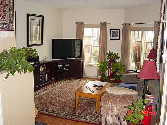 2nd image of 300 Yarmouth St APT 312