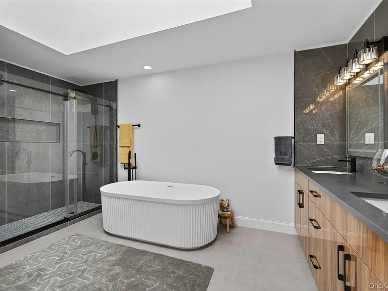 60 Wimbledon Dr #60 — Photo 22