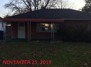 935 Cresceus Rd, Oregon, OH 43616