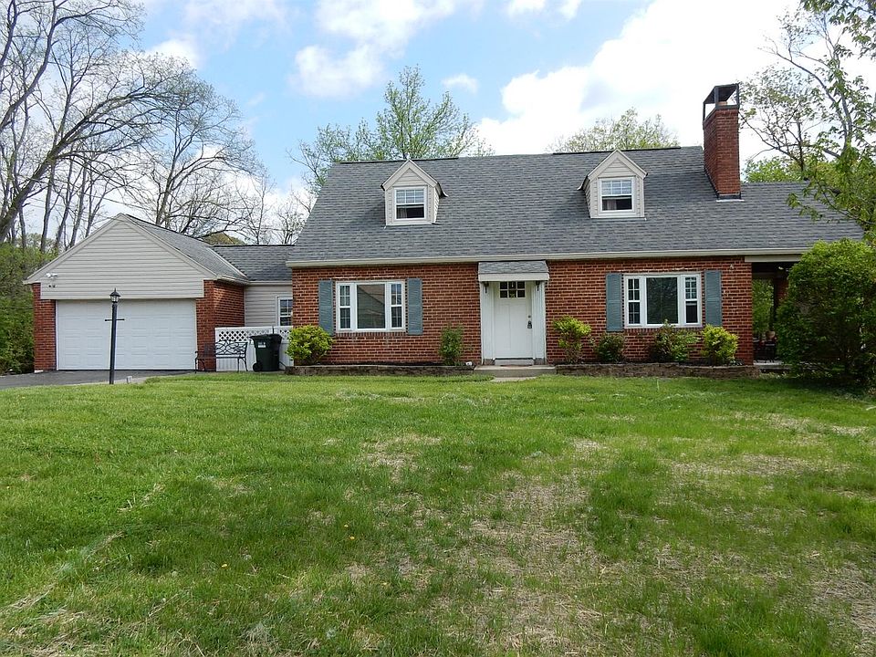 2nd image of 512 N Bend Rd