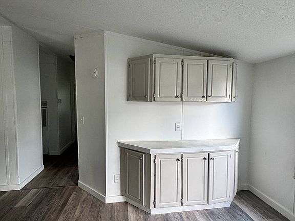 4th image of 11220 Hughes Rd #33