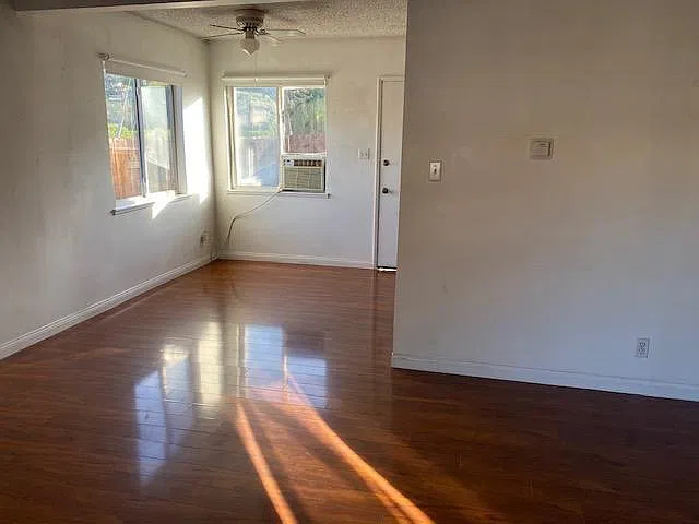 2 bed, 900 sqft, $2,850 — Photo 4