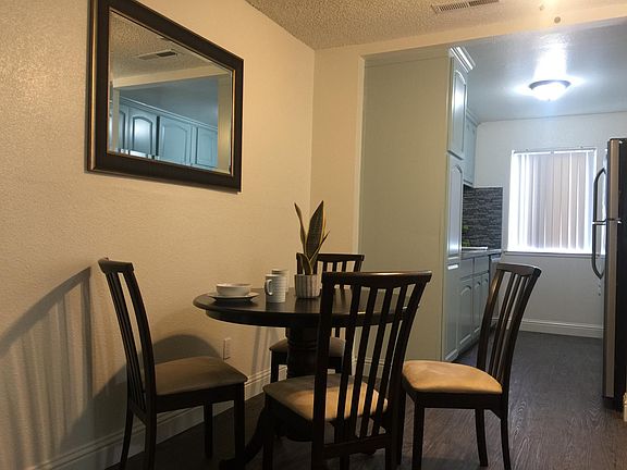 3rd image of 1019 N Peach Ave #D213