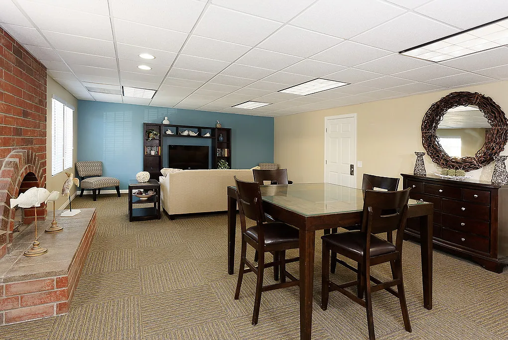 Monterey Villas — Photo 4