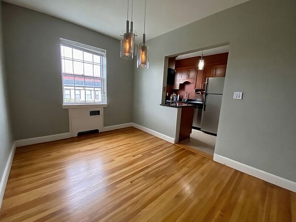 3rd image of 36 Browne St APT 5B