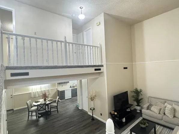2614 Fleming St #1, Garden City, KS 67846