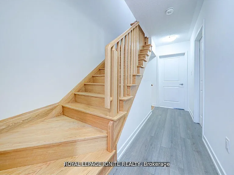 167 Downsview Park Blvd — Photo 20