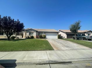 6405 Cedar Springs Dr, Bakersfield, CA 93313