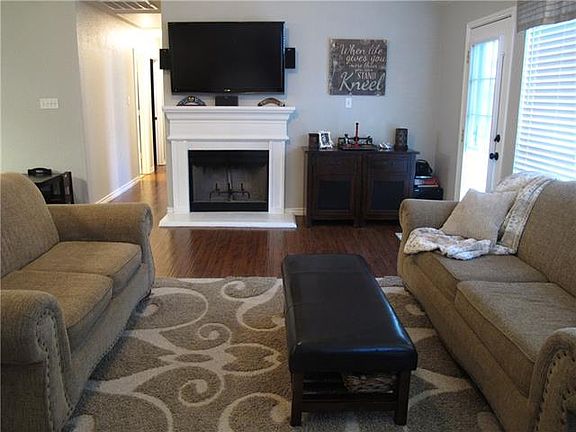3rd image of 10644 Towerwood Dr