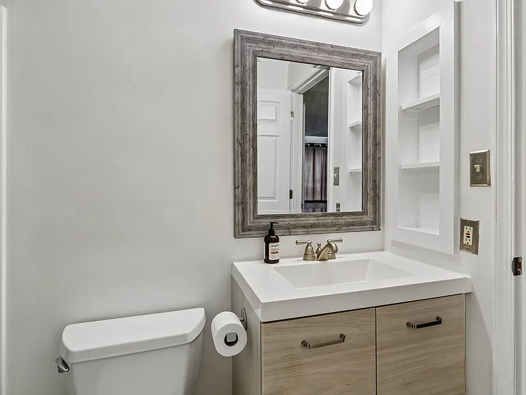 8036 Abbey Ct #D — Photo 12