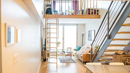 Rented by New York Casas Ltd.