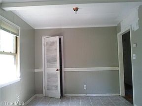 3rd image of 2508 Larkspur Dr