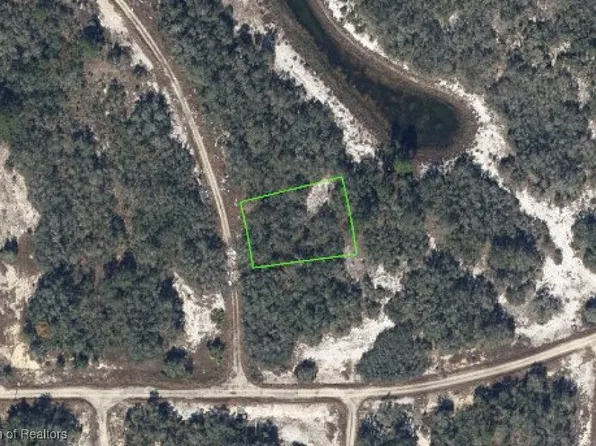 303 Summersweet Dr, Lake Placid, FL 33852