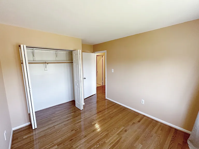 9526 Miranda Ct — Photo 14