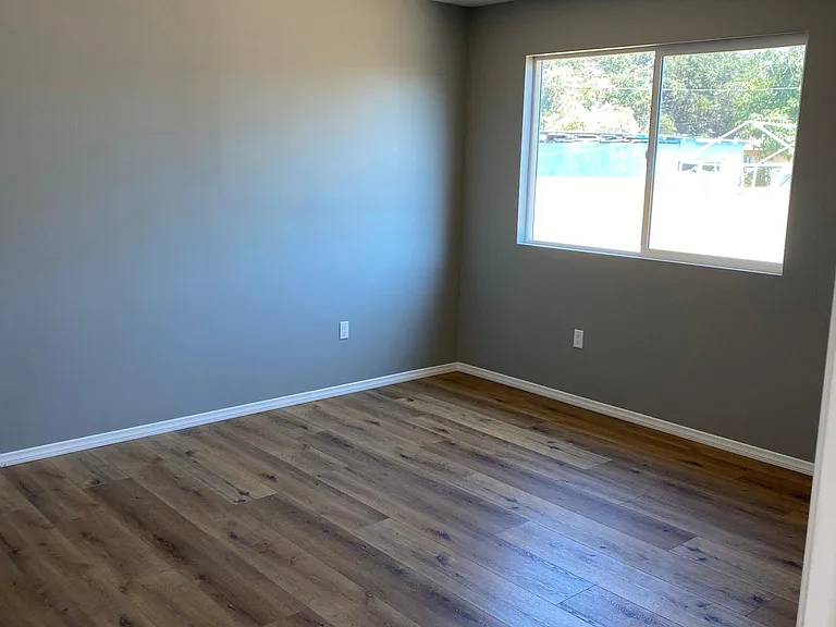150 S Lotus Ave — Photo 7
