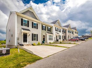 207 Falling Leaf Ln, Morgantown, WV 26501