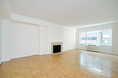 3rd image of 41 W 58th St APT 6C