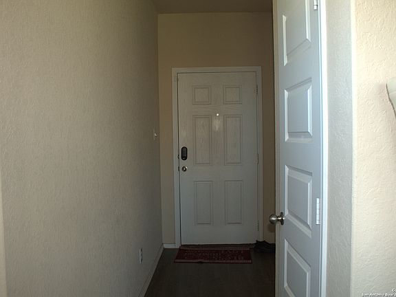 4th image of 10505 green lake