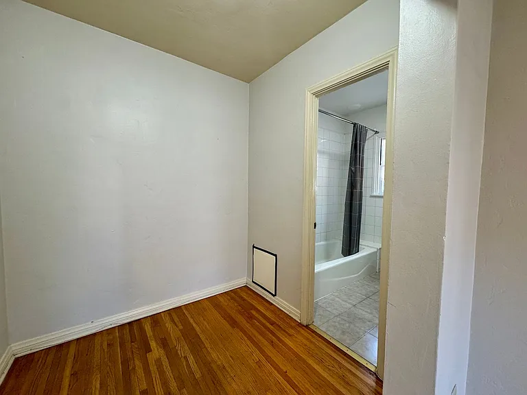 697-701 Mira Monte Pl — Photo 4