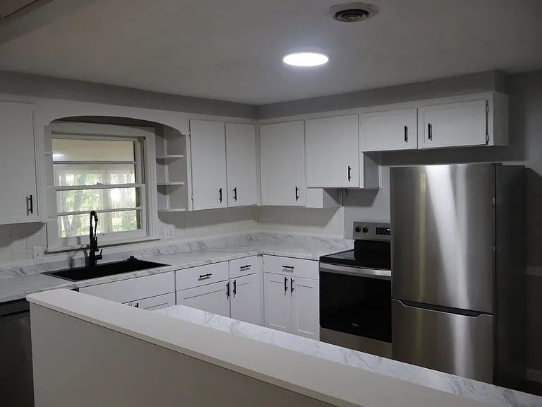 1108 Sunset Dr — Photo 15