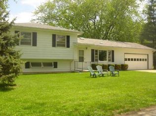 811 Island View Dr, Rock Falls, IL 61071