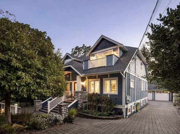 1046 Davie St, Victoria, BC V8S 4E3