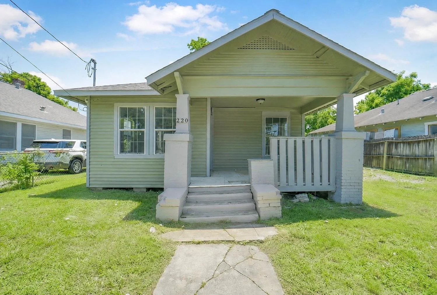2 bed, 1.0 bath, 944 sqft, $1,400 — Photo 1