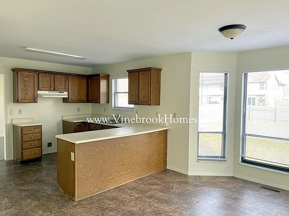 5th image of 8746 Deer Valley Dr