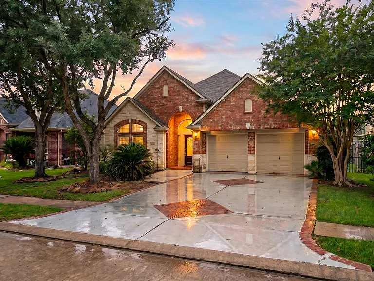 14326 Manorbier Ln — Photo 1