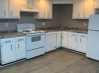 35 Teakwood Ln, Fairport, NY 14450