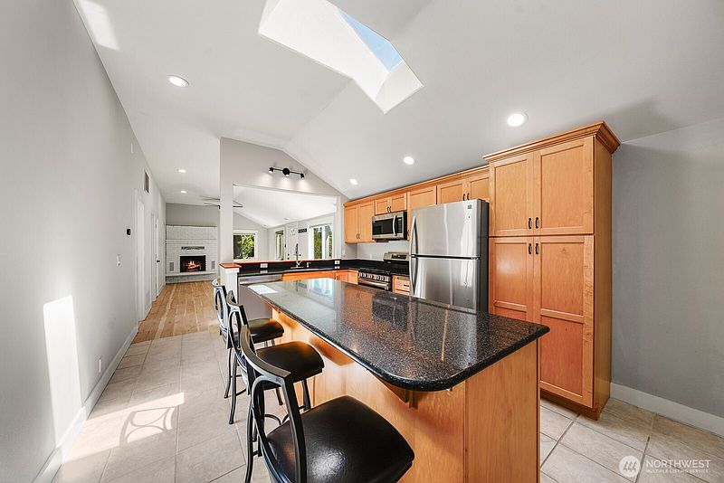 2nd image of 12721 27th Avenue NE