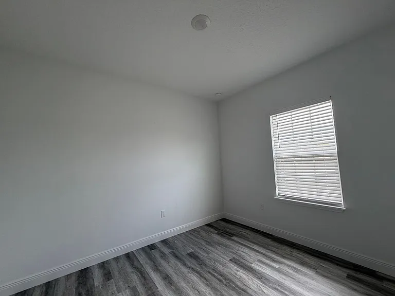 16950 SW 42nd Avenue Rd — Photo 12