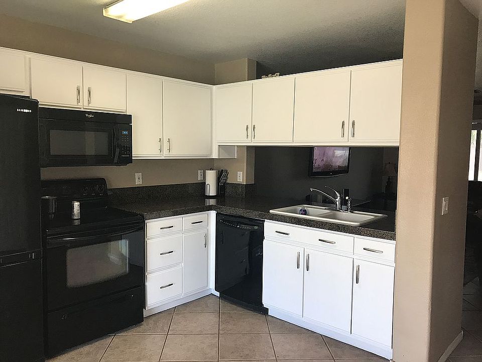 2nd image of 1284 W 18th Ave
