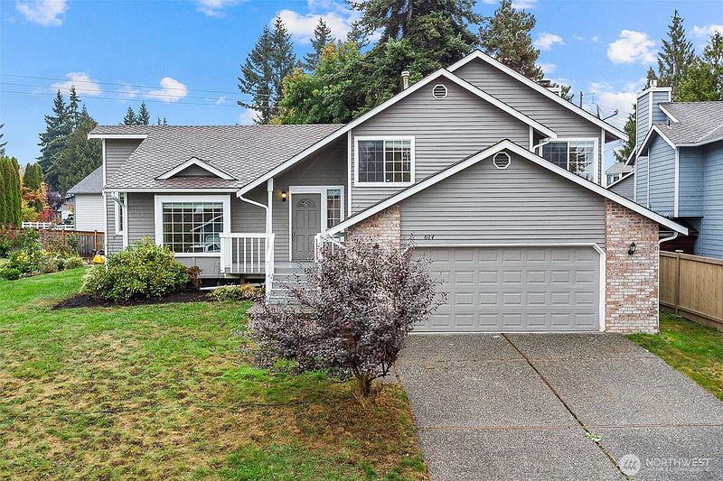 2nd image of 604 213TH Street SW