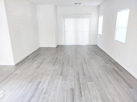 5th image of 9570 Vega Carpio Ave