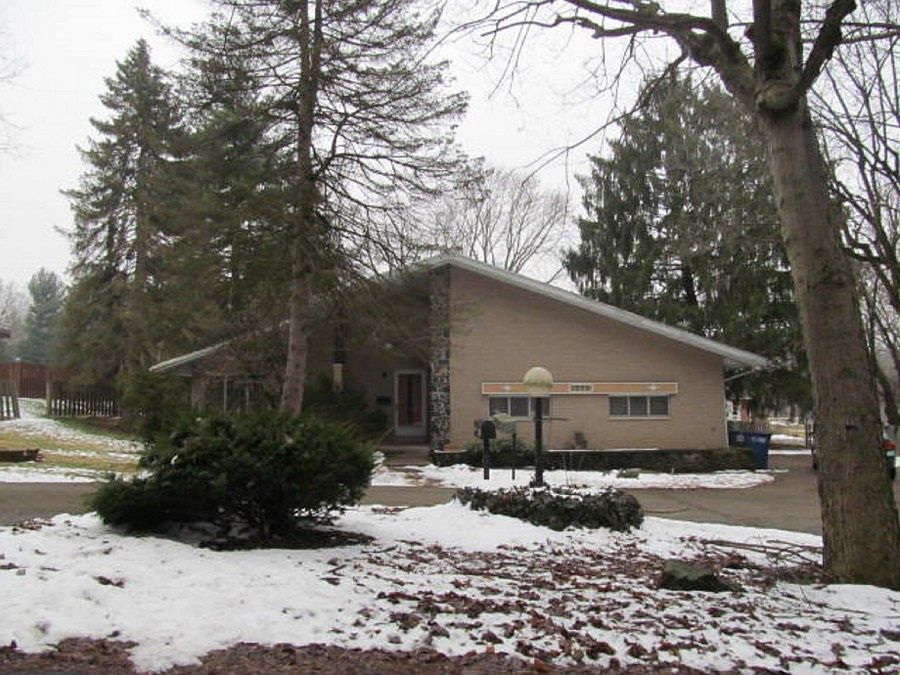 1st image of 1320 Neva Dr