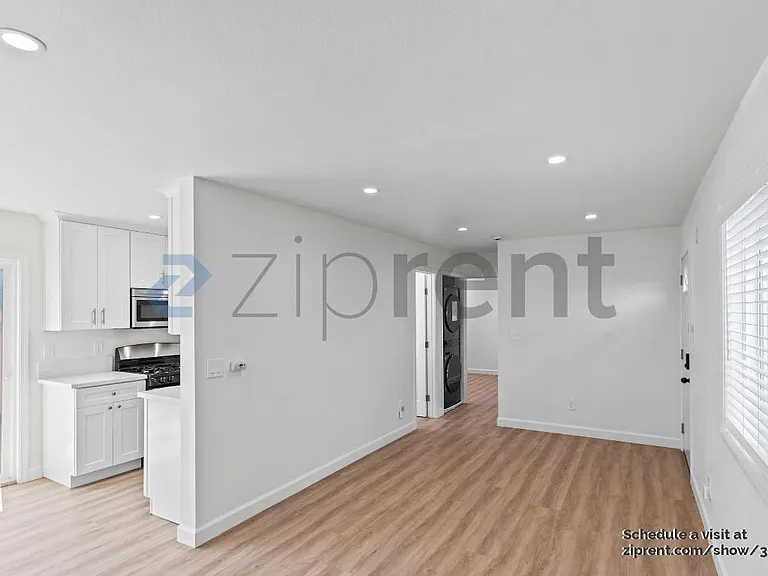 1421 Adeline St — Photo 8