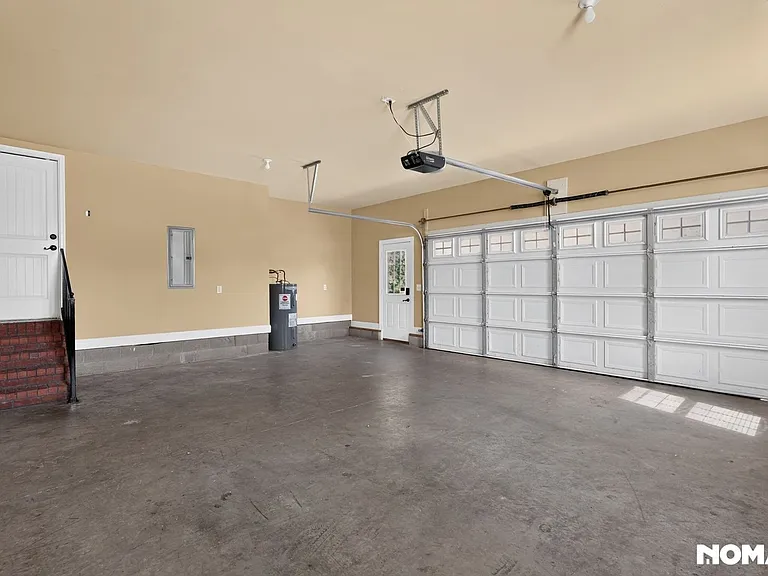 2710 United Dr — Photo 33