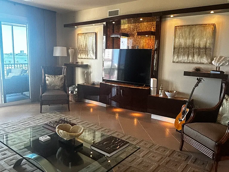 6061 Silver King Blvd #401 — Photo 26