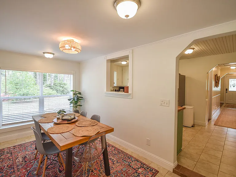 1490 N Ridge St — Photo 41