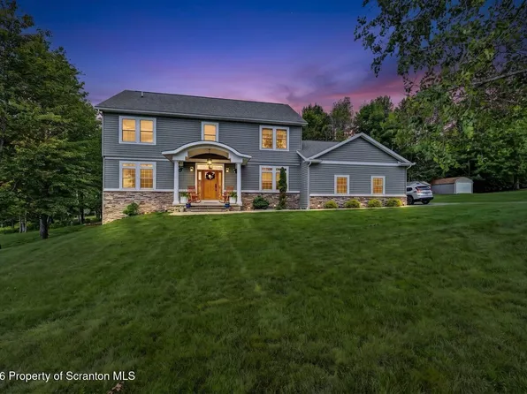 113 Grouse Hill Rd, Greenfield Township, PA 18407