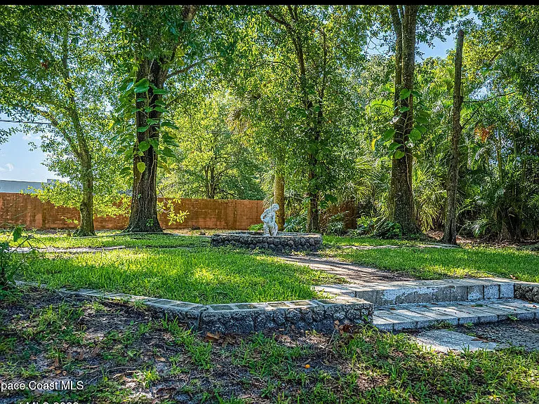 82 Haven Dr — Photo 22