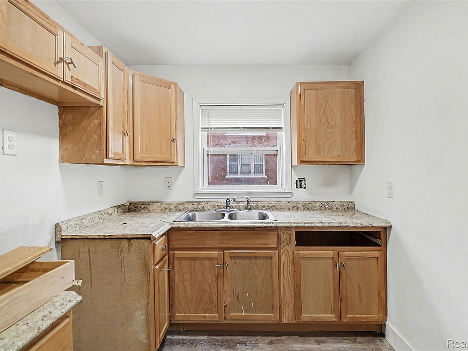 2241 Clairmount Ave, photo 18