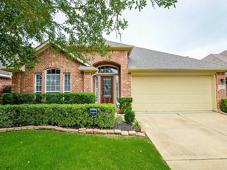 24514 Springwood Glen Ln — Photo 28