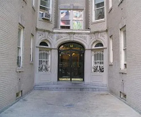 Rented by Mall Properties, Inc. | media 19