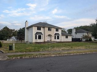 11 Worcester Ct, Boonton, NJ 07005