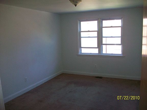 1st bedroom