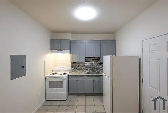 4 bed, 1250 sqft, $3,300 — Photo 4